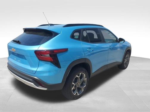 Marina Blue 2025 Chevrolet Trax LT