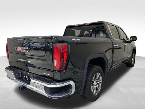 Onyx Black 2025 GMC Sierra 1500 SLT