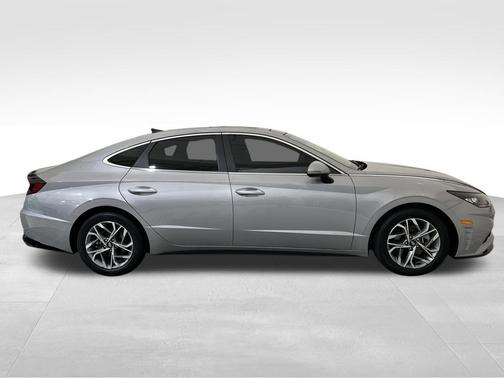 Silver 2023 Hyundai SONATA SEL