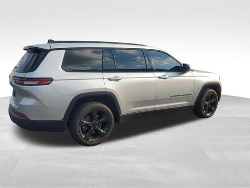Silver Zynith 2024 Jeep Grand Cherokee L Laredo