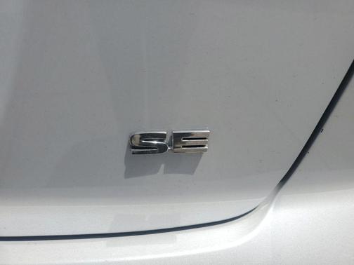 White 2025 Mitsubishi Eclipse Cross SE