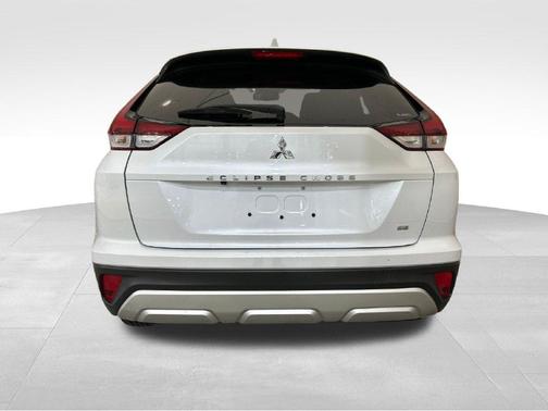 Silver 2025 Mitsubishi Eclipse Cross SE
