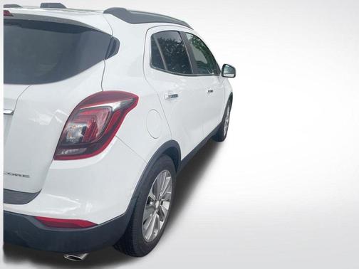 Summit White 2020 Buick Encore Preferred