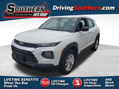 Summit White 2023 Chevrolet Trailblazer LS