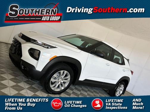 Summit White 2023 Chevrolet Trailblazer LS