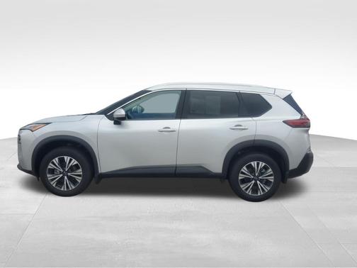 Brilliant Silver Metallic 2023 Nissan Rogue SV