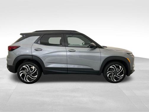 Sterling Gray Metallic 2024 Chevrolet Trailblazer RS