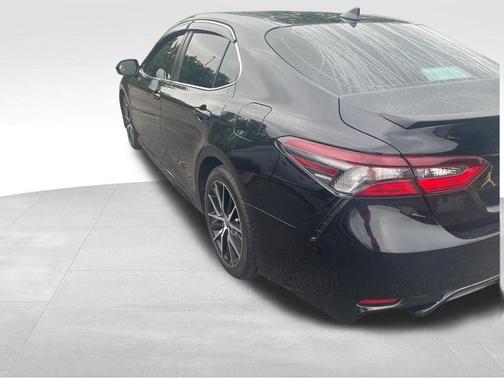 Black 2021 Toyota Camry SE