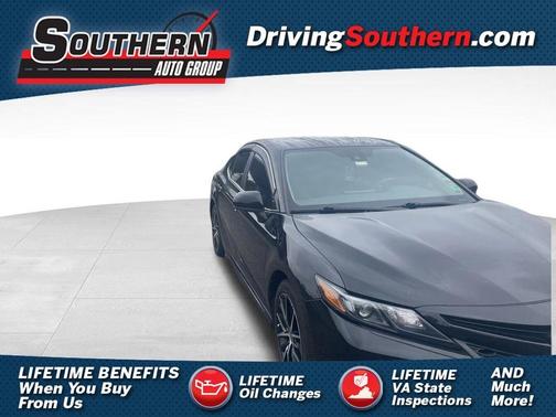 Black 2021 Toyota Camry SE