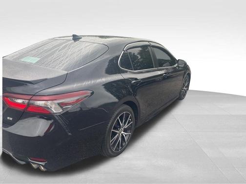 Black 2021 Toyota Camry SE