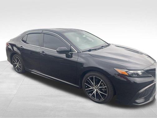 Black 2021 Toyota Camry SE