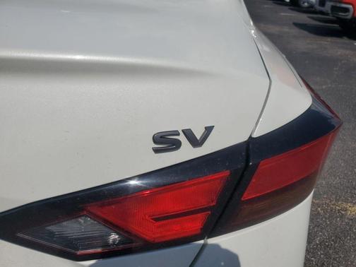 White 2024 Nissan Altima 2.5 SV