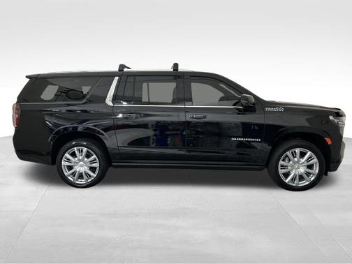 2023 Chevrolet Suburban High Country