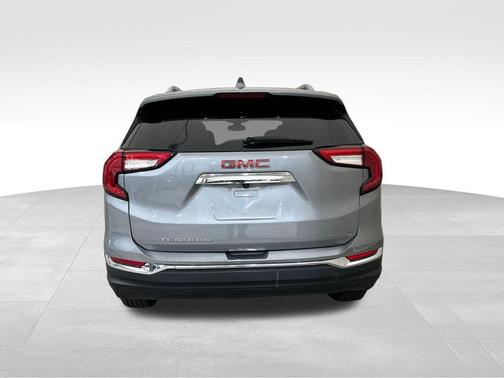 Sterling 2024 GMC Terrain SLT