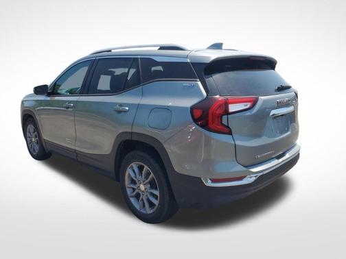 Sterling 2024 GMC Terrain SLT