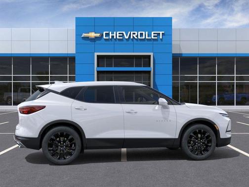 2025 Chevrolet Blazer LT
