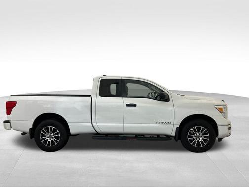 Glacier White 2024 Nissan Titan SV