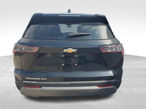 Mosaic Black Metallic 2025 Chevrolet Equinox LT