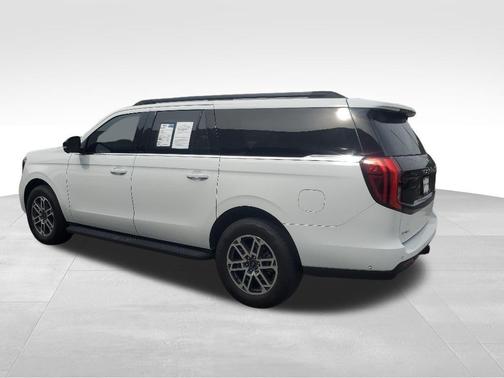 Oxford White 2025 Ford Expedition Max Active