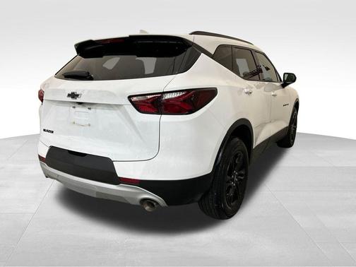 Summit White 2022 Chevrolet Blazer 2LT