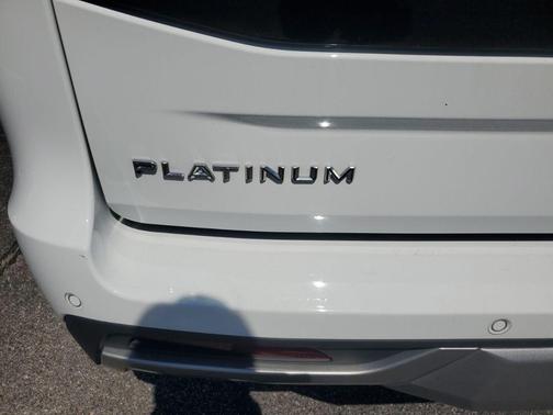 Oxford White 2025 Ford Expedition Max Platinum