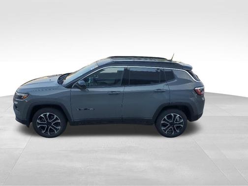Sting Gray Clearcoat 2023 Jeep Compass Limited