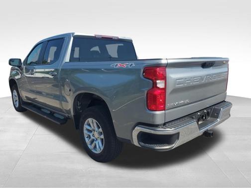 Sterling Gray Metallic 2023 Chevrolet Silverado 1500 LT