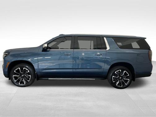 Lakeshore Blue Metallic 2025 Chevrolet Suburban Premier