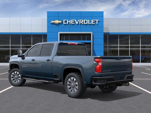 Lakeshore Blue Metallic 2026 Chevrolet Silverado 2500 Custom