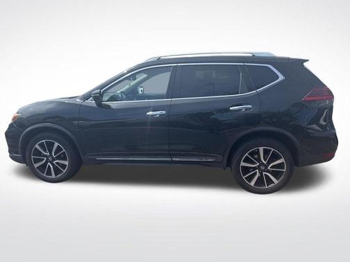 Magnetic Black Pearl 2019 Nissan Rogue SL