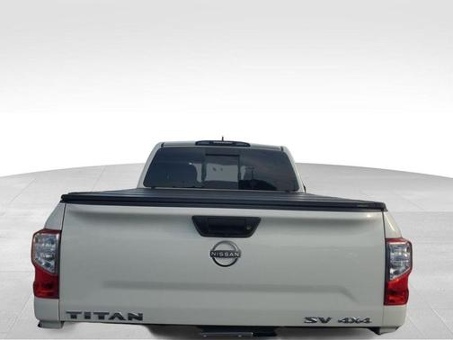 Glacier White 2024 Nissan Titan SV