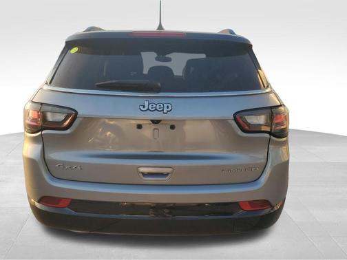 Billet Silver Metallic Clearcoat 2023 Jeep Compass Limited