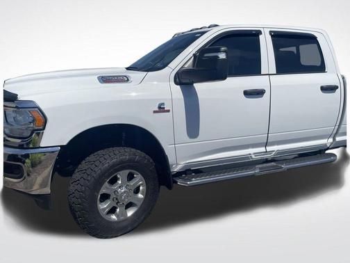 Bright White Clearcoat 2024 RAM 2500 Tradesman