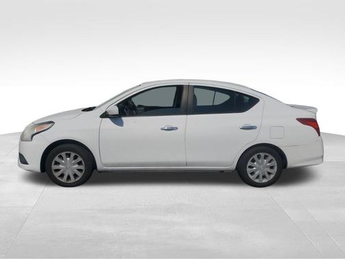 2015 Nissan Versa 1.6 SV