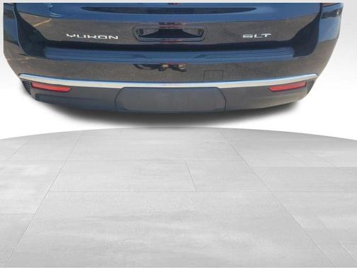 Onyx Black 2024 GMC Yukon SLT