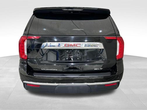Onyx Black 2024 GMC Yukon SLT