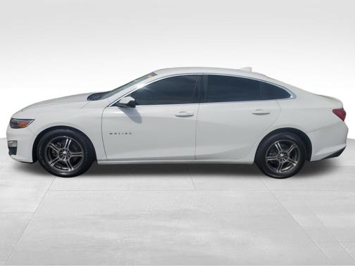Summit White 2019 Chevrolet Malibu LT