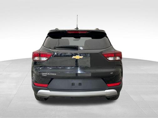 Mosaic Black Metallic 2025 Chevrolet Trailblazer LT