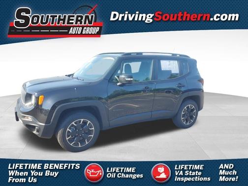 Black Clearcoat 2023 Jeep Renegade Latitude