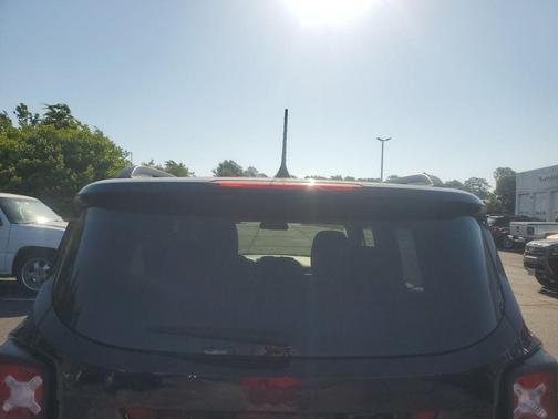 Black Clearcoat 2023 Jeep Renegade Latitude