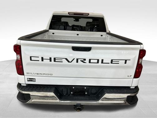Summit White 2024 Chevrolet Silverado 1500 LT