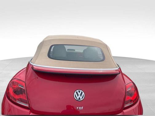 2013 Volkswagen Beetle 2.0L TDI