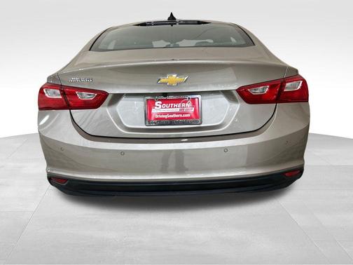 Mineral Gray Metallic 2022 Chevrolet Malibu 1LS