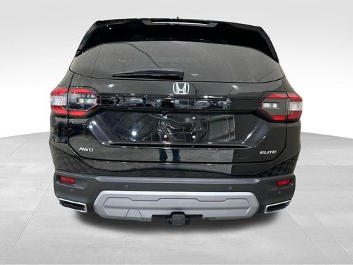 Black 2025 Honda Pilot Elite