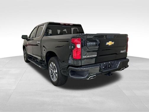 Black 2025 Chevrolet Silverado 1500 High Country