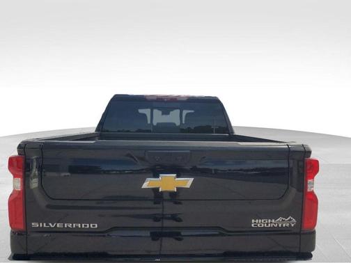 Black 2025 Chevrolet Silverado 1500 High Country