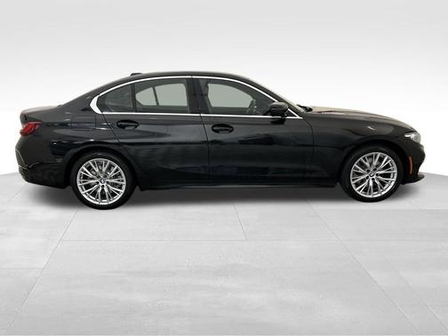 2024 BMW 330 i xDrive