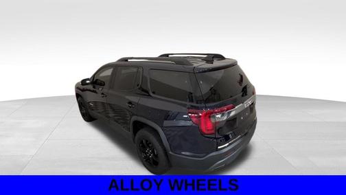 2022 GMC Acadia AT4
