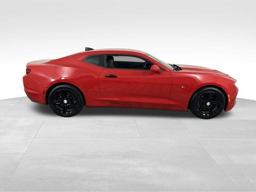 2023 Chevrolet Camaro 2LT