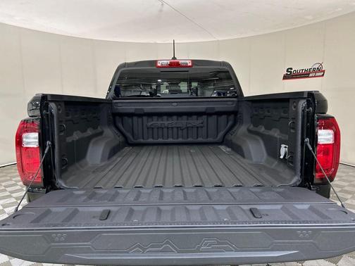 Onyx Black 2024 GMC Canyon AT4X